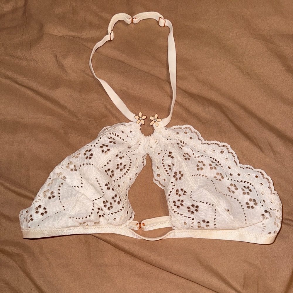 Savage X Fenty Elegant Cream Lace Halter Bralette